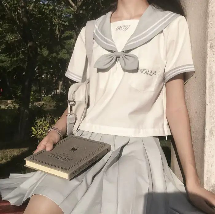 《精灵古比》封面