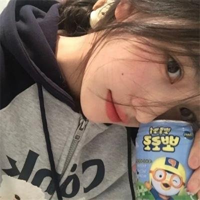《亲爱的妈咪》封面